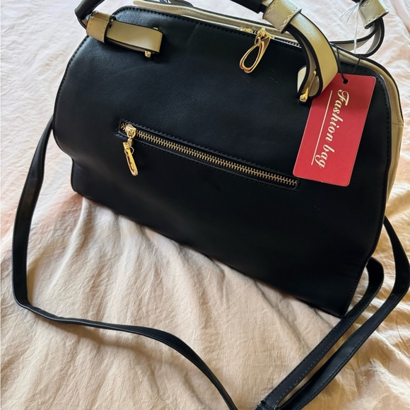 NWT Leather Fashion bag - Picture 2 of 4